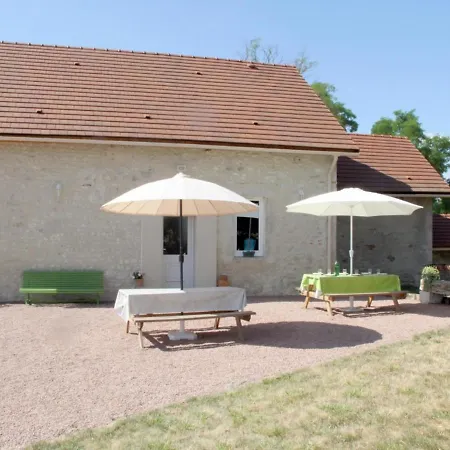 Сasa de vacaciones Seuillet, 4 Pieces, 9 Personnes - Fr-1-489-59 Seuillet